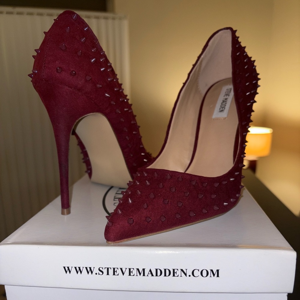Steve Madden Burgundy Spiked Heels